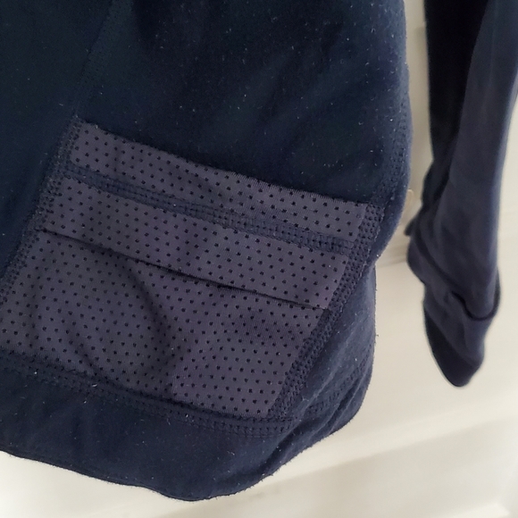 Lululemon Navy Blue Zip Up Jacket Size 6 - Picture 3 of 3